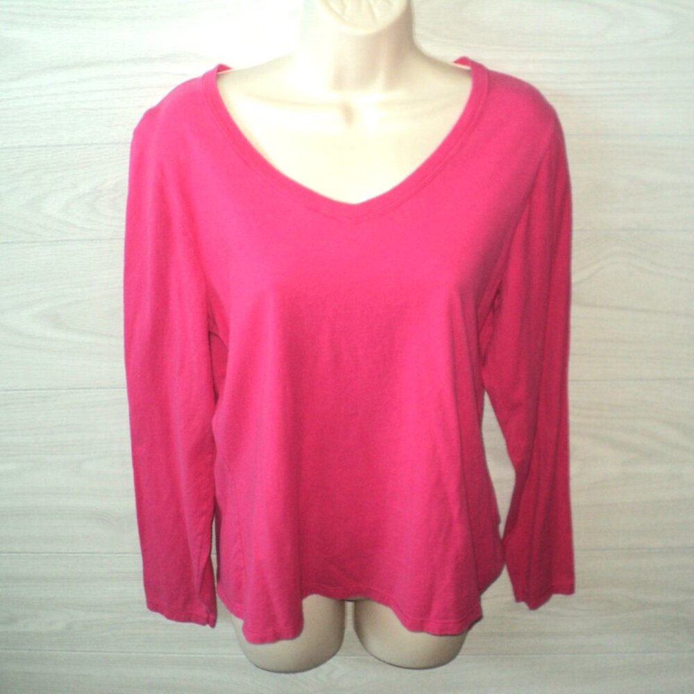 Hanes Top Women's Size Large Hot Pink Lightweight Long Sleeves V Neckline